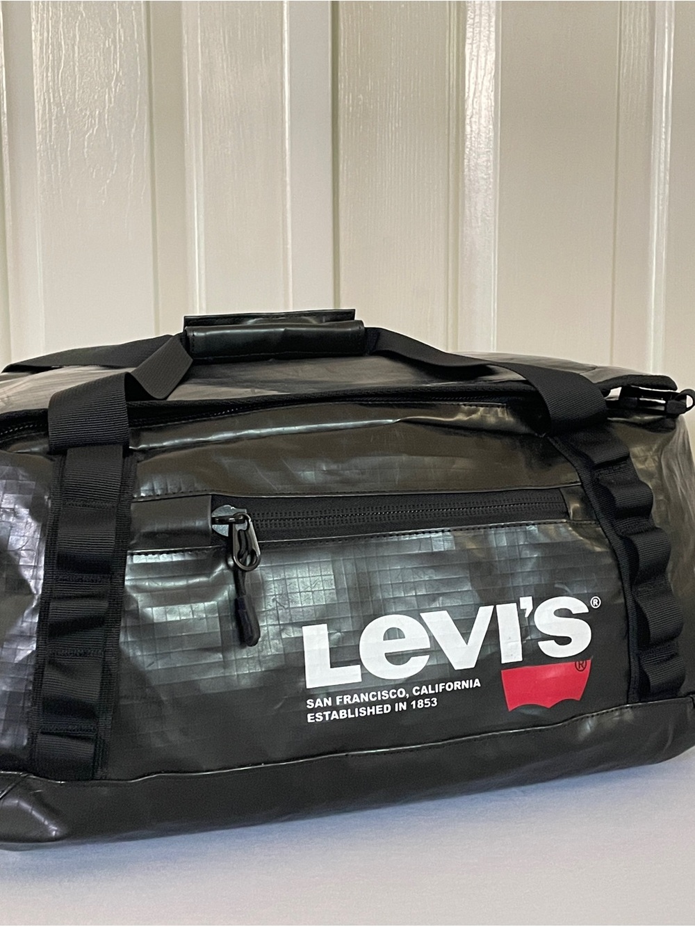 NWT Levi's Weekender Large Duffel Bag, Backpack, Travel Carry On, Black Ripstop